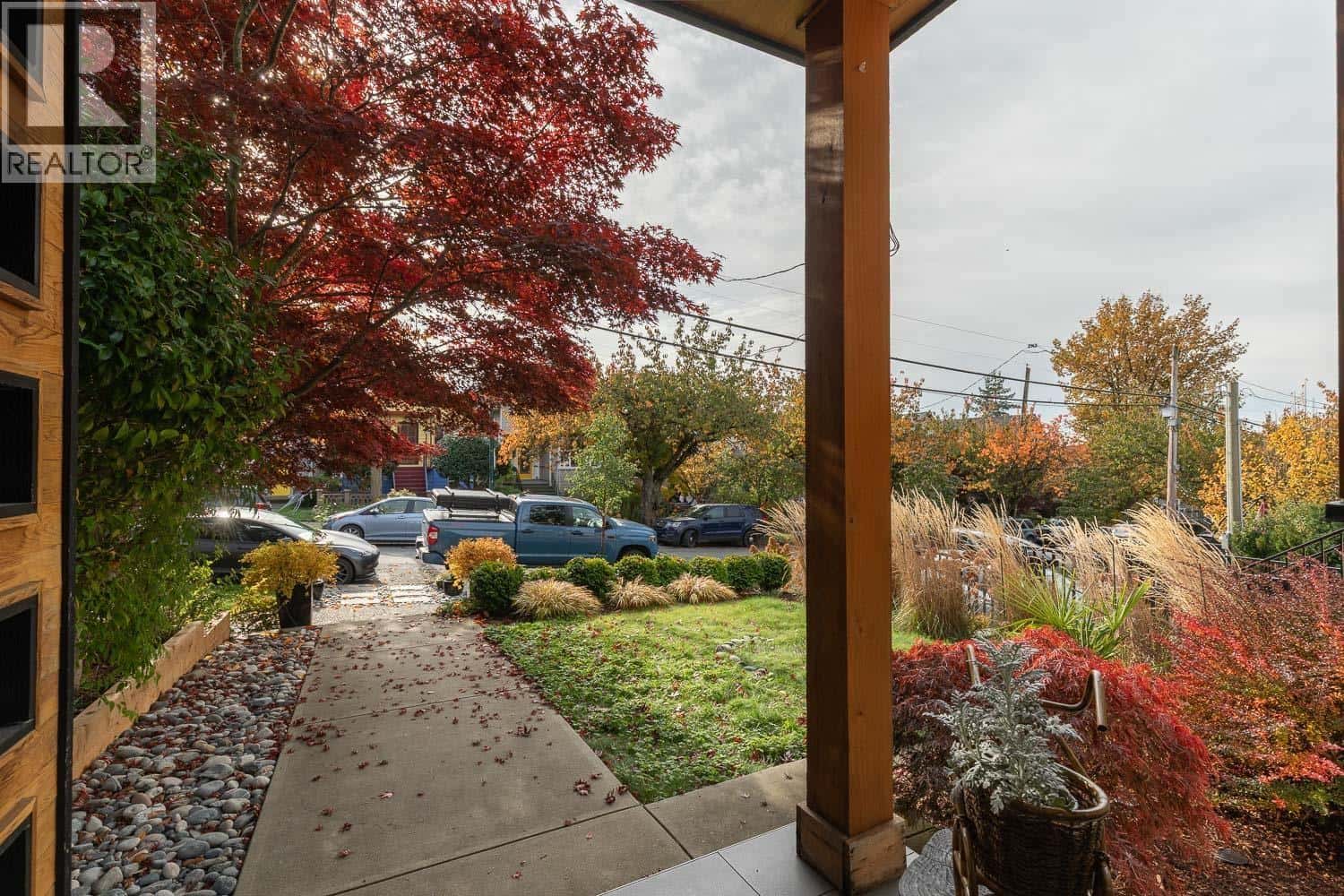 2023 CHARLES STREET — Vancouver, British Columbia - Photo 3 of 40