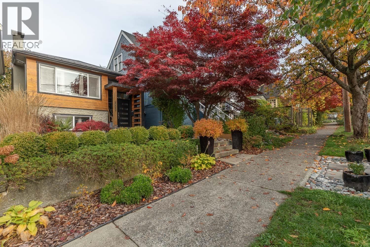 2023 CHARLES STREET — Vancouver, British Columbia - Main photo