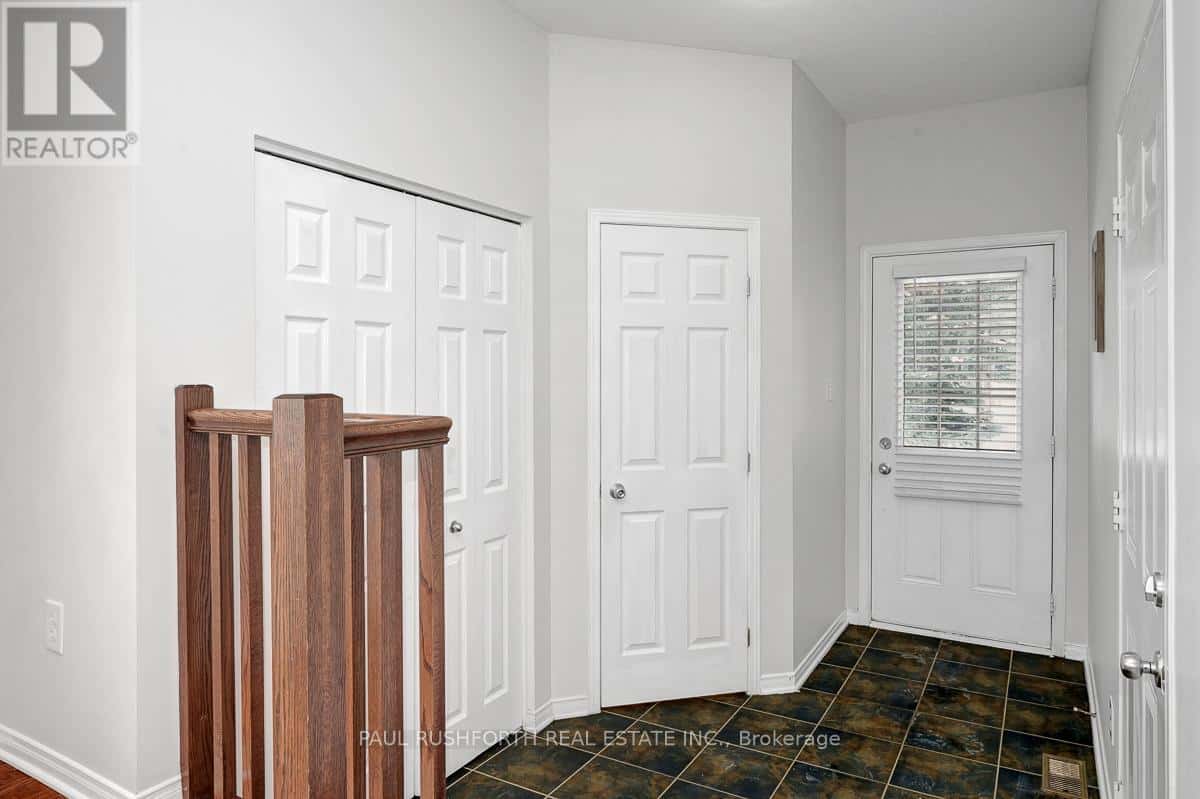 201 OPUS STREET — Ottawa, Ontario - Photo 3 of 25