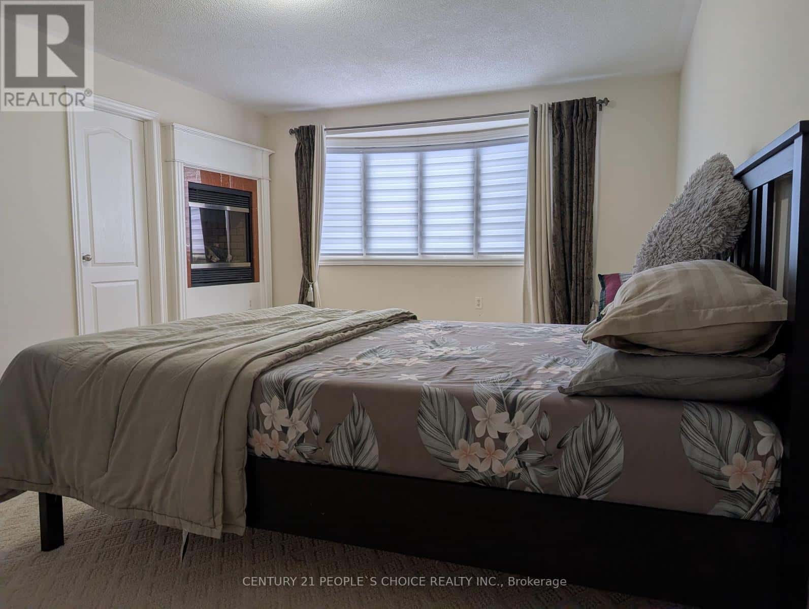 Oakville (BC Bronte Creek) — Oakville (BC Bronte Creek) - Photo 2 of 39