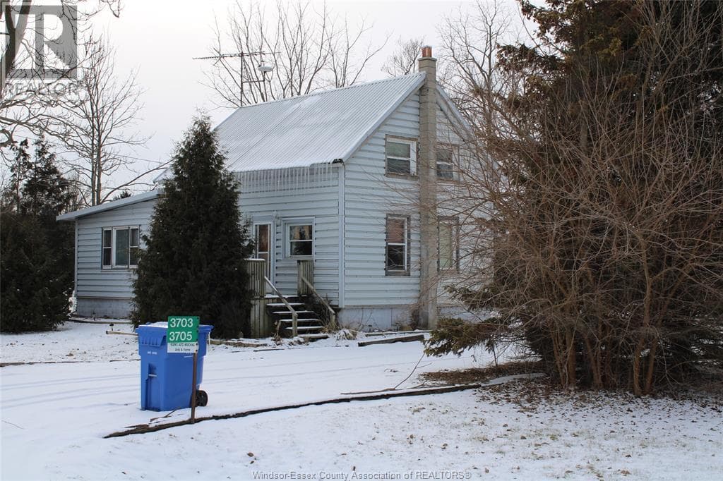 3703-3705 COUNTY RD 31 — Kingsville, Ontario - Main photo