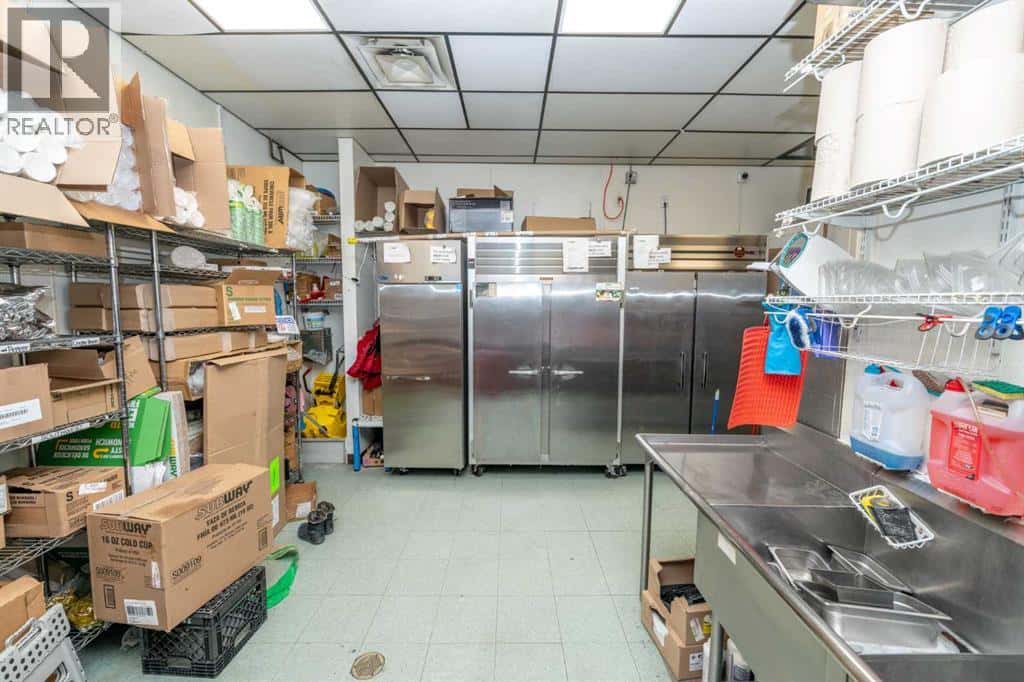 Property - Photo 5 of 11