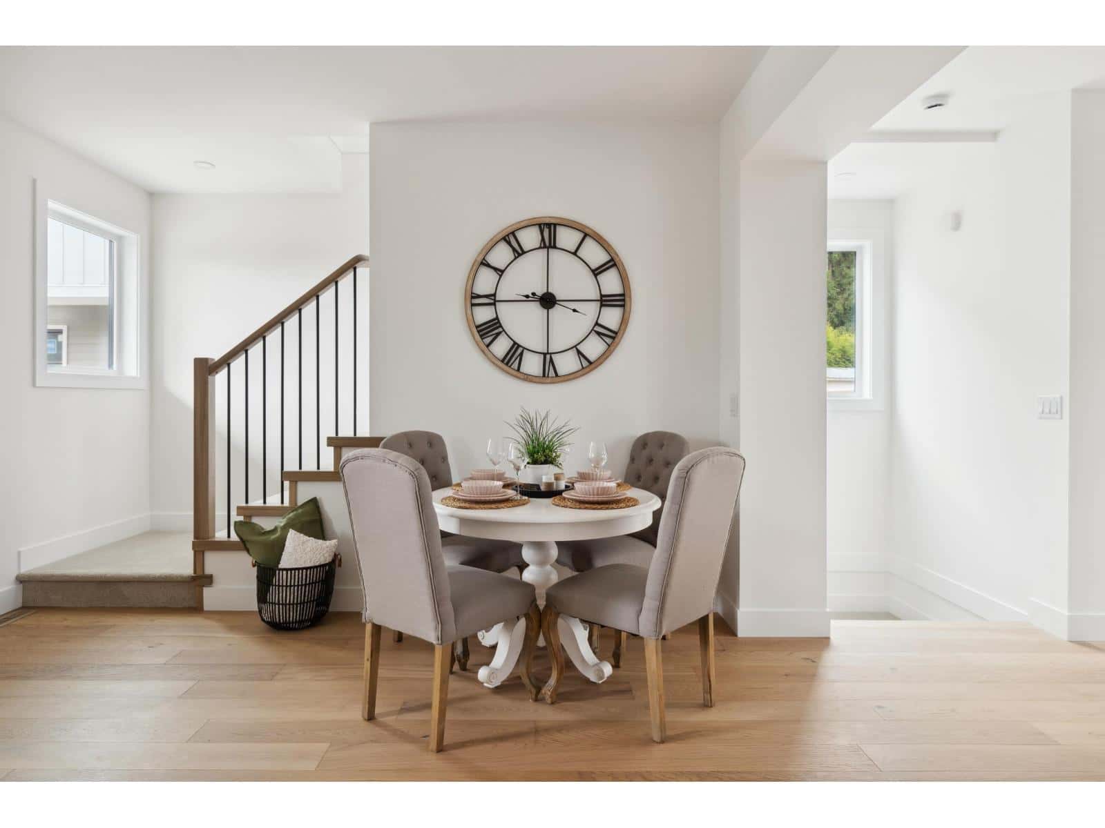 2477 BECK ROAD — Abbotsford, British Columbia - Photo 2 of 31