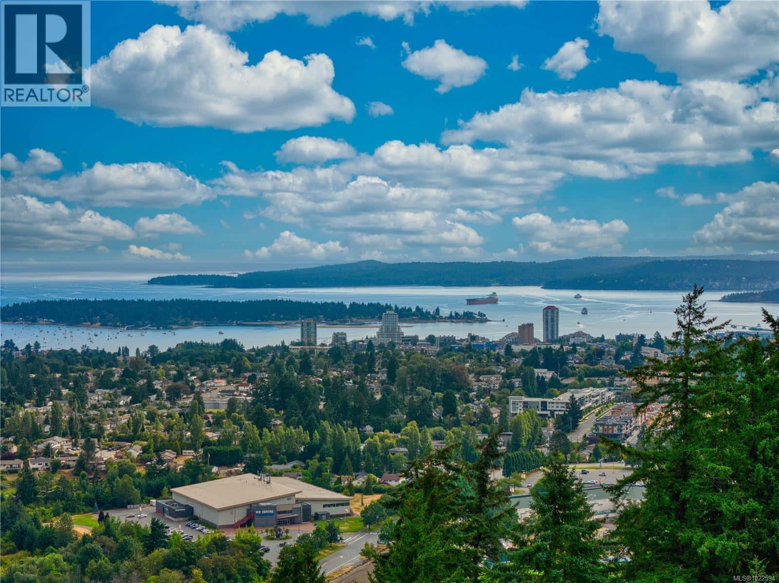 369 Trinity Dr — Nanaimo, British Columbia - Photo 3 of 69