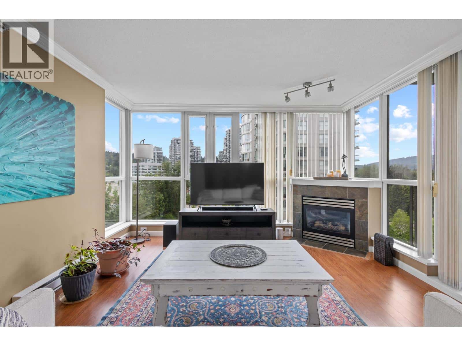 903 235 GUILDFORD WAY — Port Moody, British Columbia - Photo 5 of 29