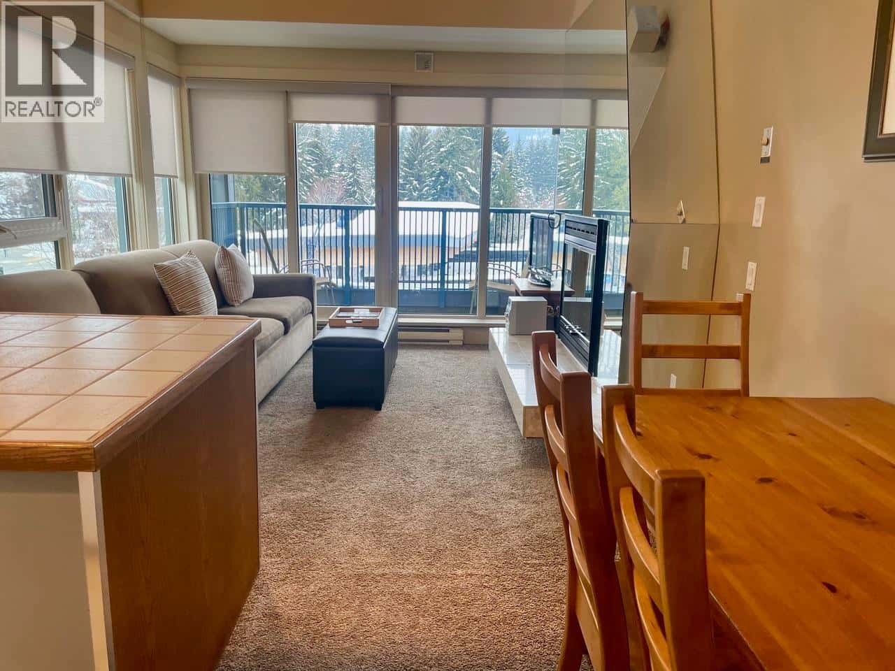 310 Week 1-4321 VILLAGE GATE BOULEVARD — Whistler, British Columbia - Photo 5 of 13