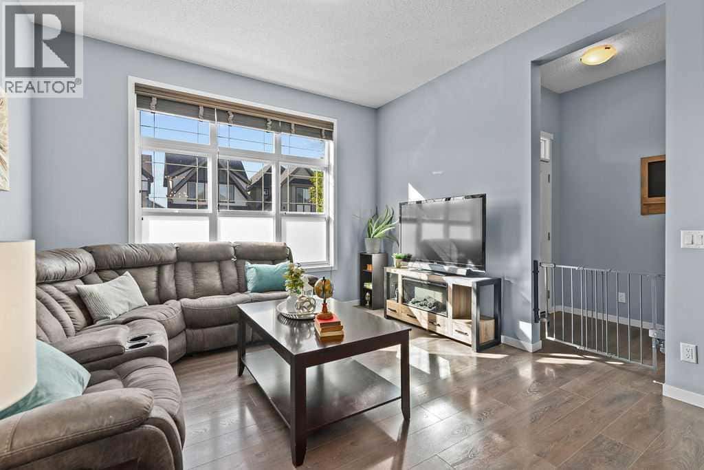 103 Masters Heights SE — Calgary, Alberta - Photo 2 of 38