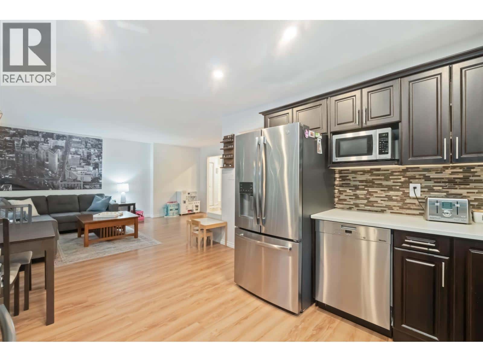 27111 122 AVENUE — Maple Ridge, British Columbia - Photo 5 of 40