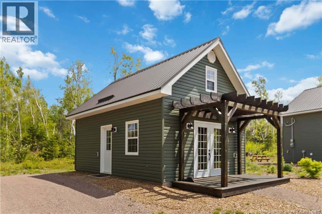 33 Baron Road — Grand-Barachois, New Brunswick - Photo 2 of 47