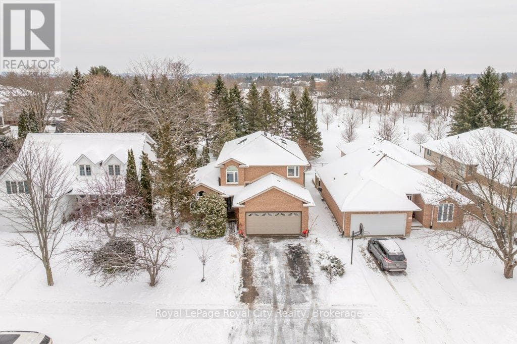 20 TANAGER DRIVE — Guelph (Kortright Hills), Ontario - Main photo