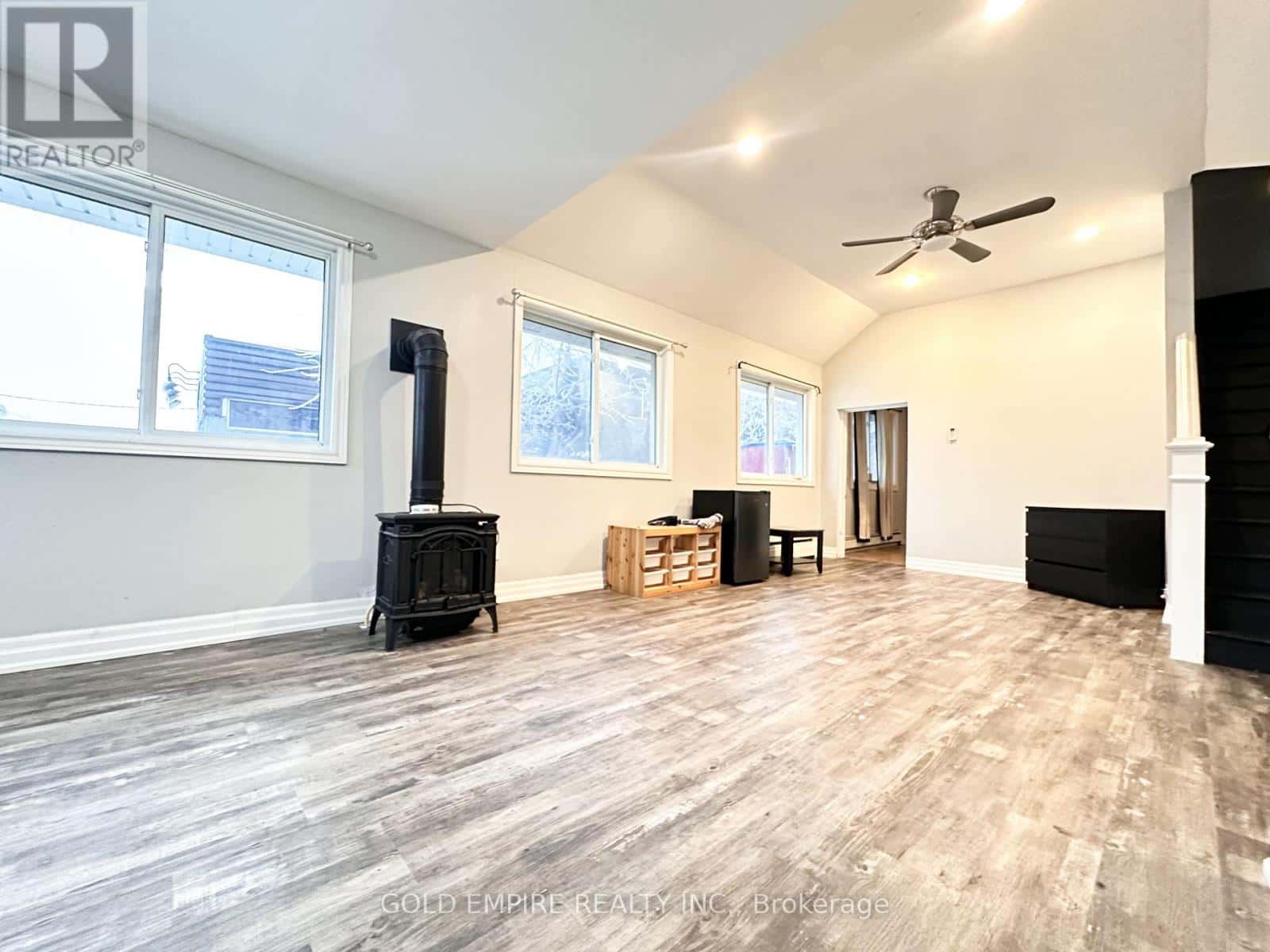 465 SECOND STREET — London East (East H), Ontario - Photo 4 of 30