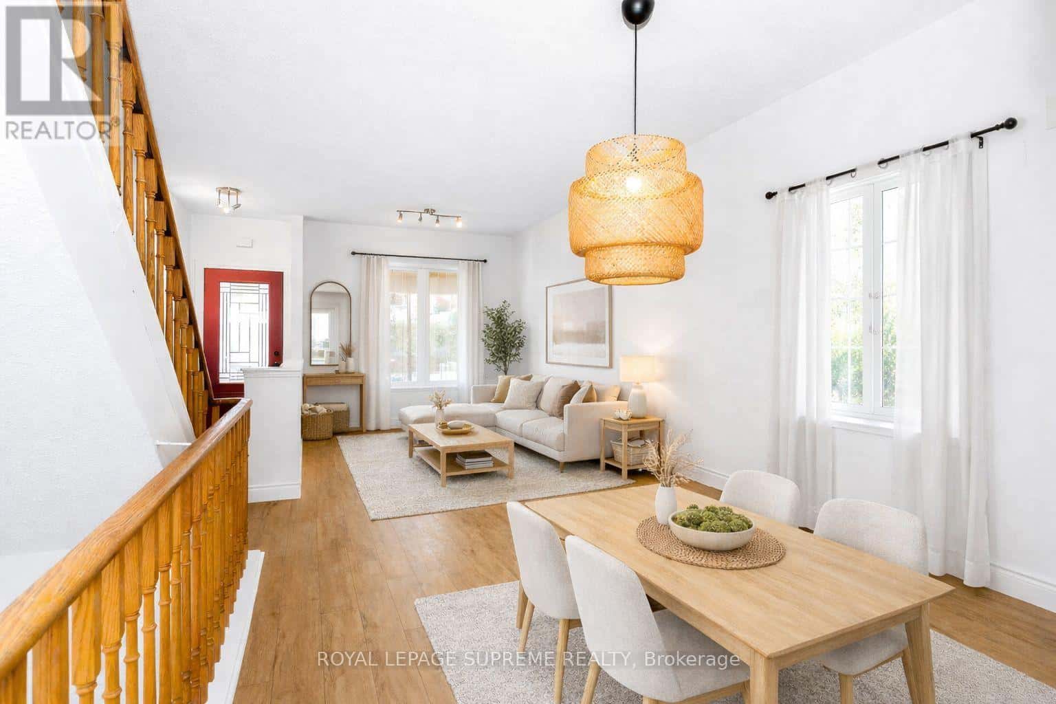 13 ROYAL STREET — Toronto (Rockcliffe-Smythe), Ontario - Photo 3 of 42