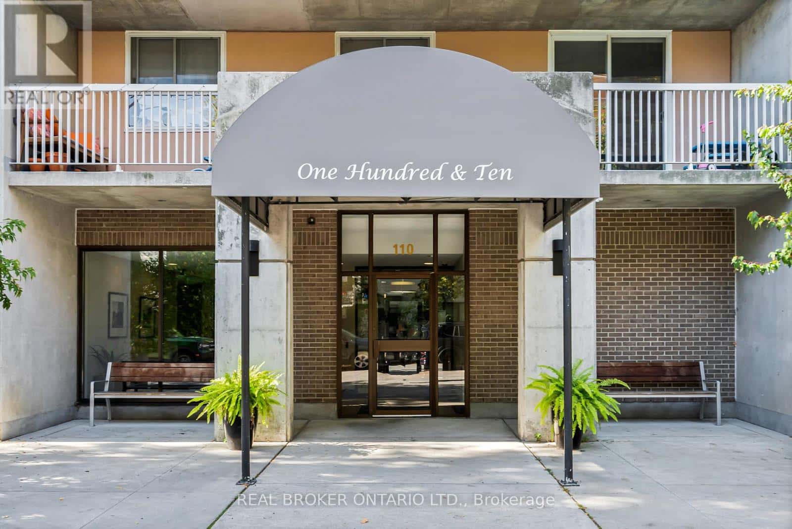 209 - 110 FORWARD AVENUE — Ottawa, Ontario - Photo 3 of 46