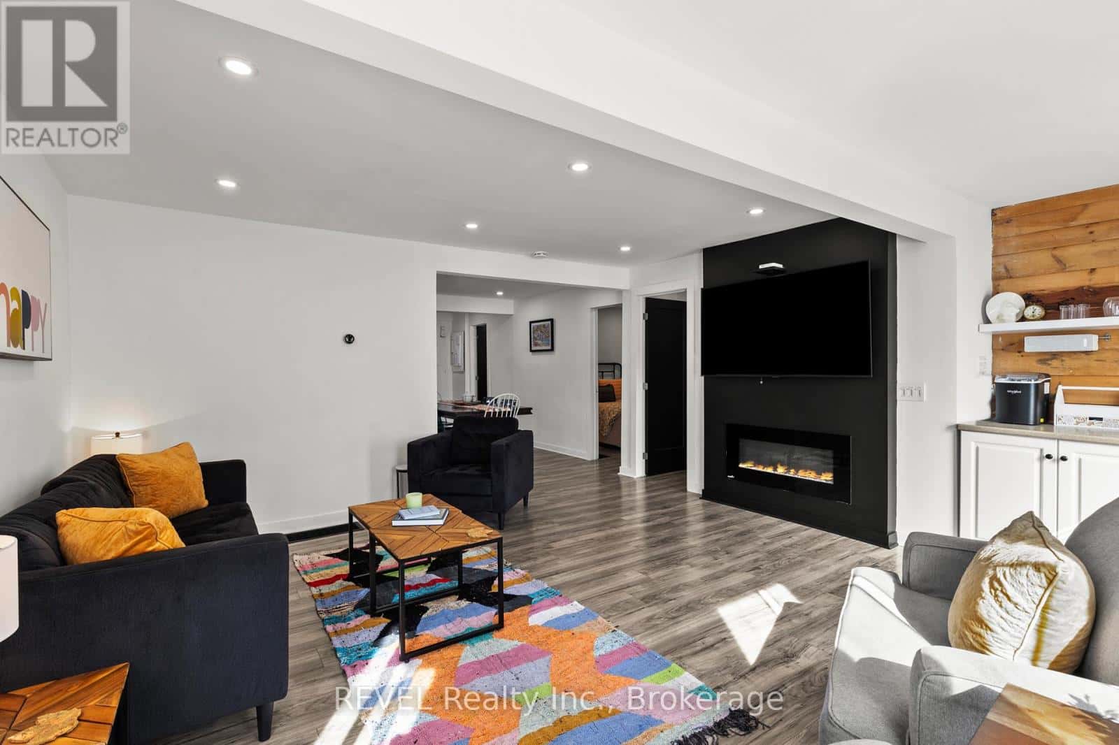 313 RIDGEWAY ROAD — Fort Erie (Crystal Beach), Ontario - Photo 4 of 33