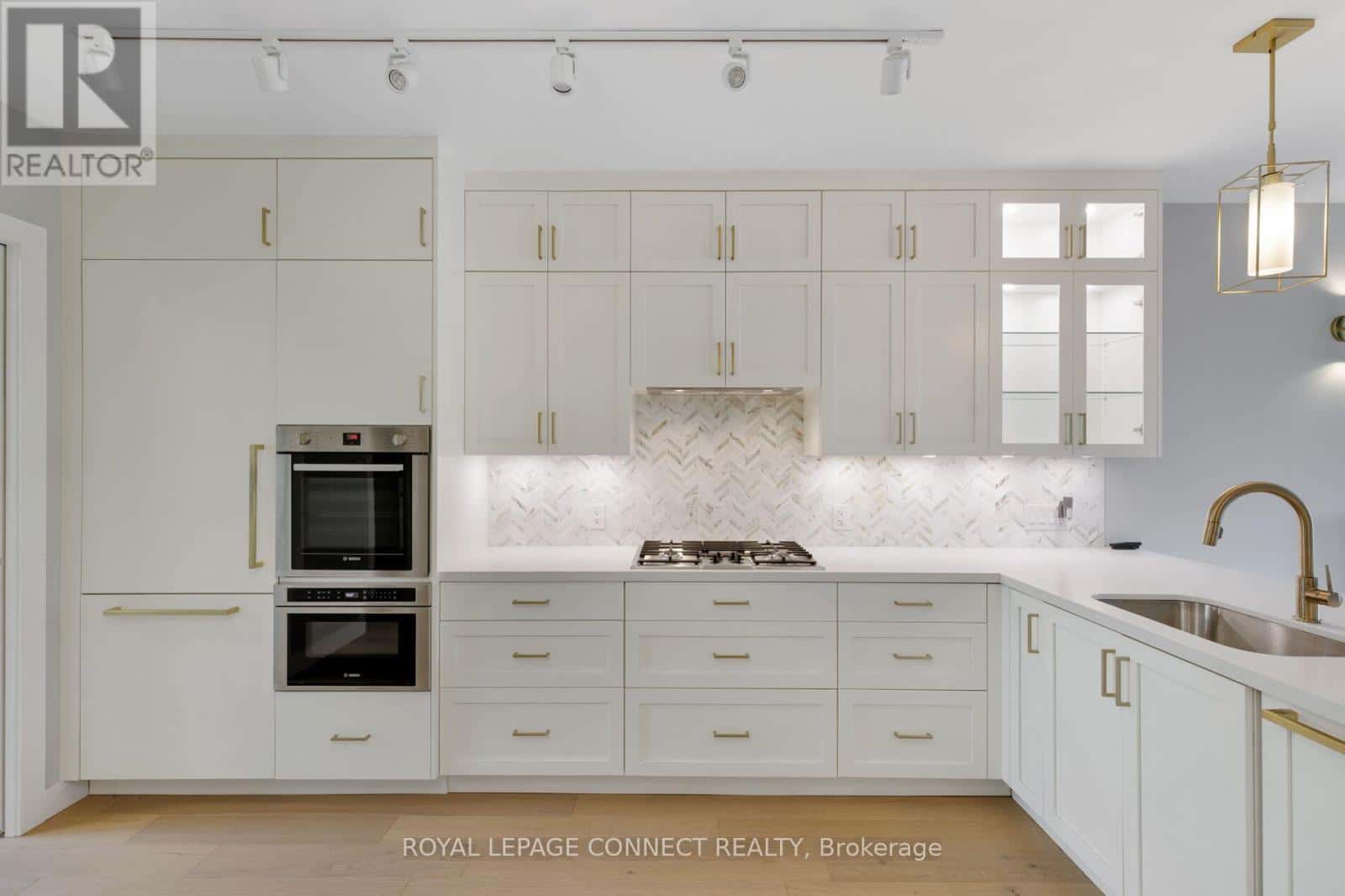 16 ROSEMOUNT AVENUE — Toronto (Wychwood), Ontario - Photo 3 of 47