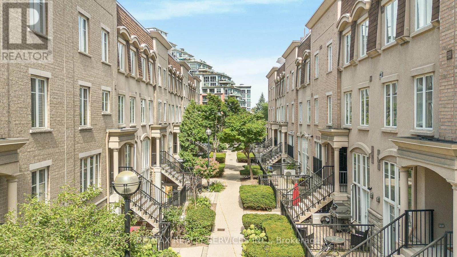 632 - 38 WESTERN BATTERY ROAD — Toronto (Niagara), Ontario - Main photo