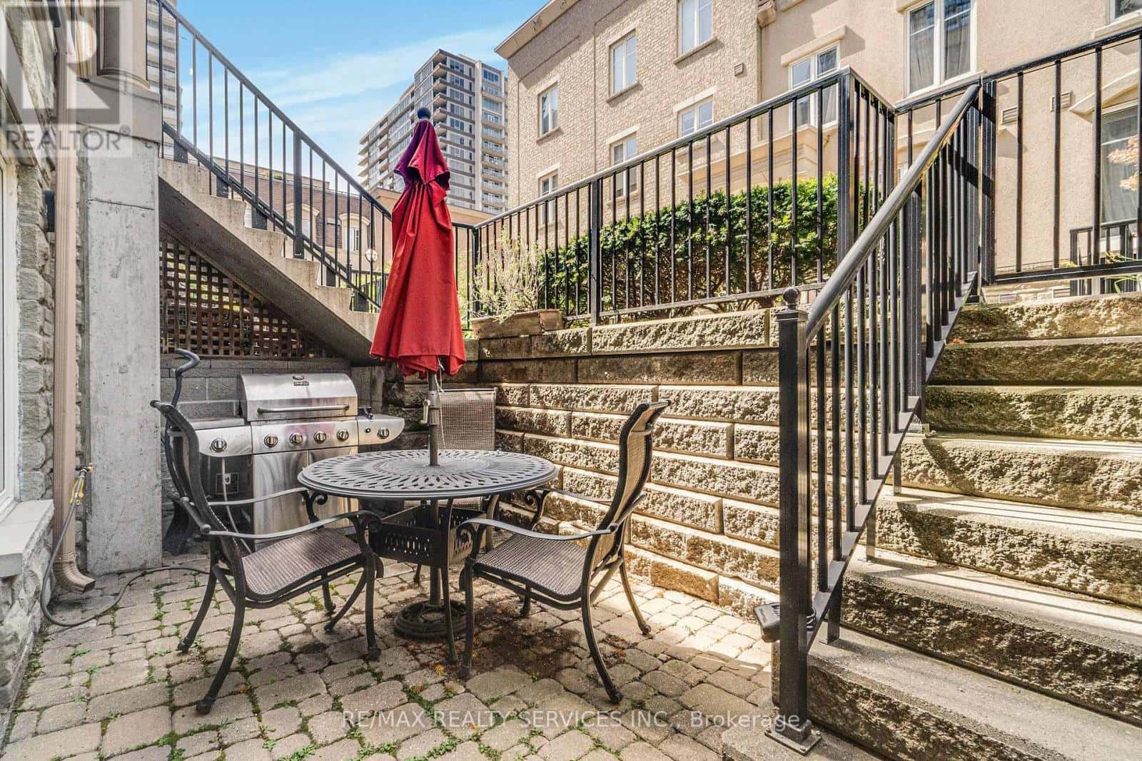 632 - 38 WESTERN BATTERY ROAD — Toronto (Niagara), Ontario - Photo 3 of 26