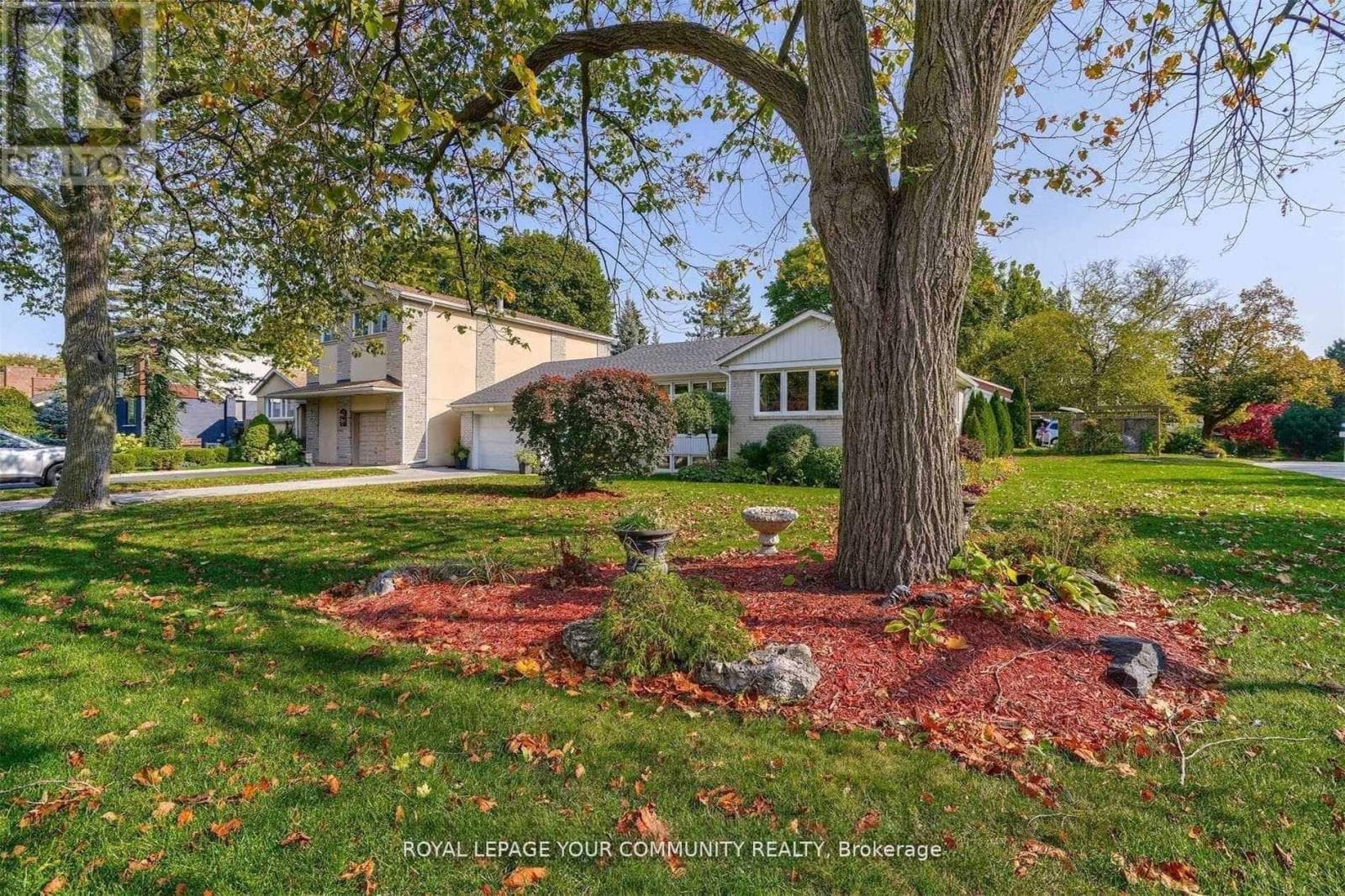 1 YEWFIELD CRESCENT — Toronto (Banbury-Don Mills), Ontario - Main photo