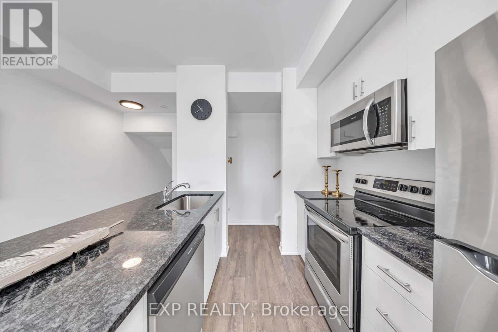 602 - 2635 WILLIAM JACKSON DRIVE E — Pickering (Duffin Heights), Ontario - Photo 5 of 30