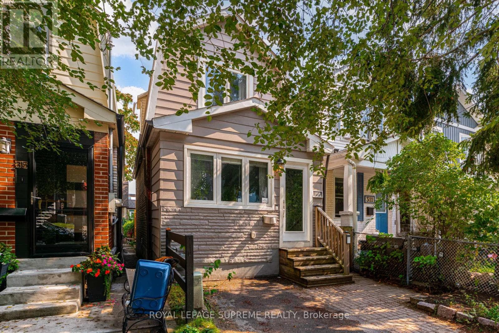 313 CEDARVALE AVENUE — Toronto (Woodbine-Lumsden), Ontario - Main photo