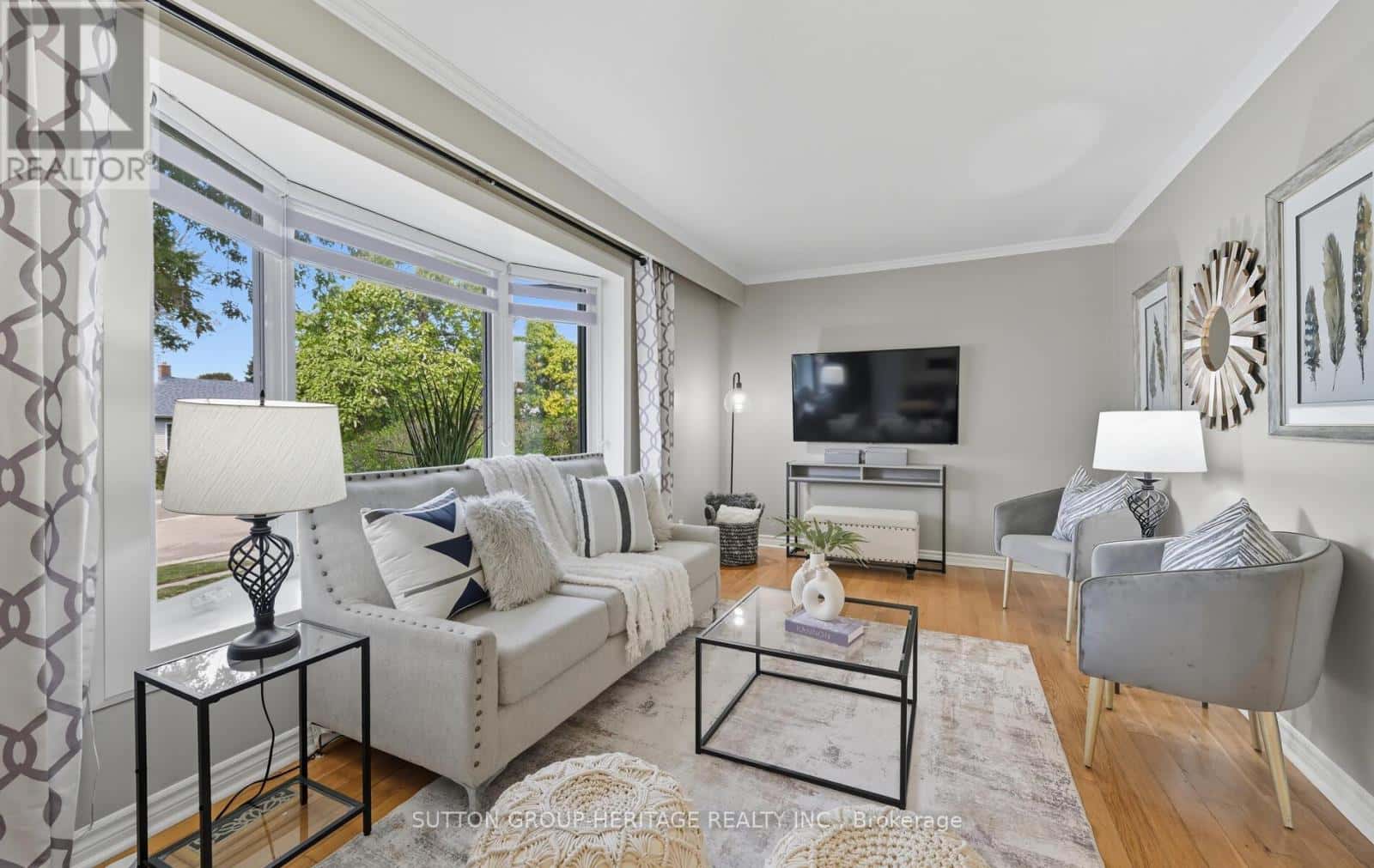 823 ROWENA STREET — Oshawa (Lakeview), Ontario - Photo 3 of 36