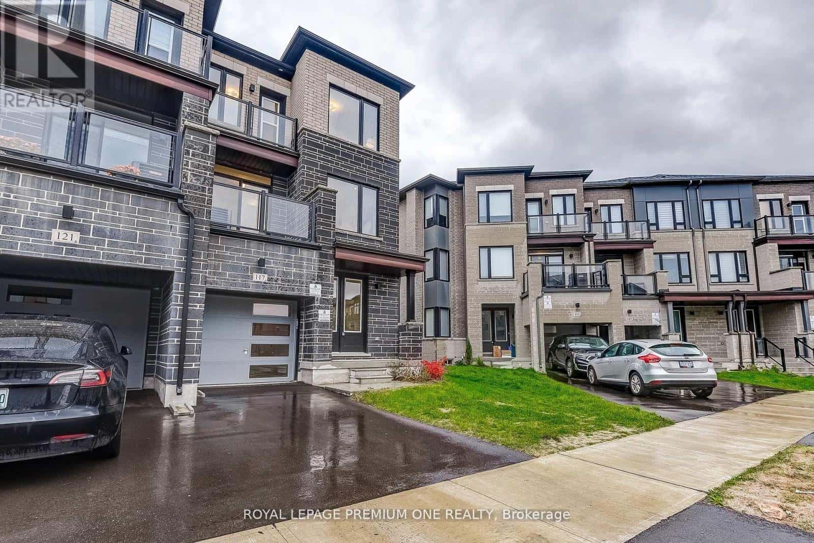 117 TENNANT CIRCLE — Vaughan (Vellore Village), Ontario - Photo 2 of 44