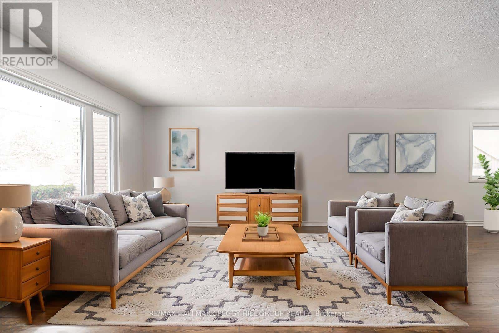 5853 YONGE STREET — Innisfil, Ontario - Photo 3 of 31