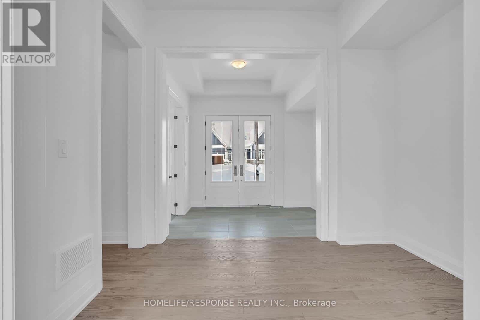 68 RADOME DRIVE — Oro-Medonte (Horseshoe Valley), Ontario - Photo 3 of 42