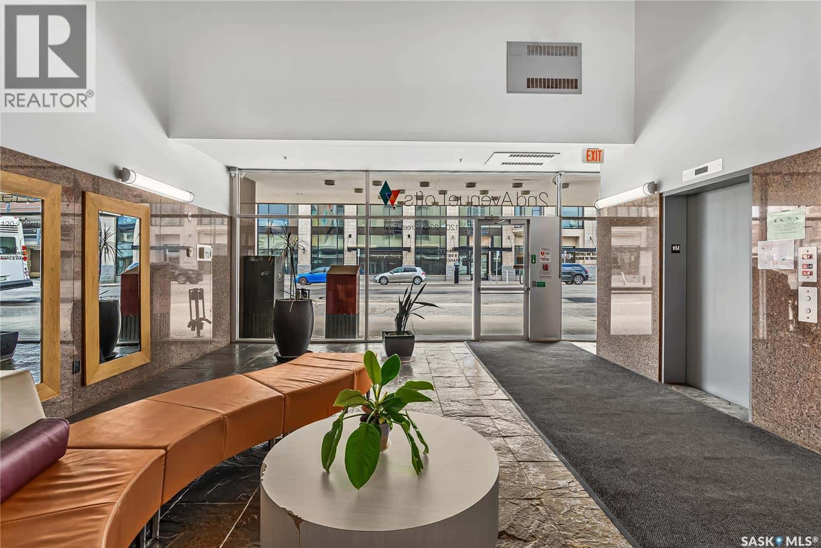 328 120 23rd STREET E — Saskatoon, Saskatchewan - Photo 2 of 30