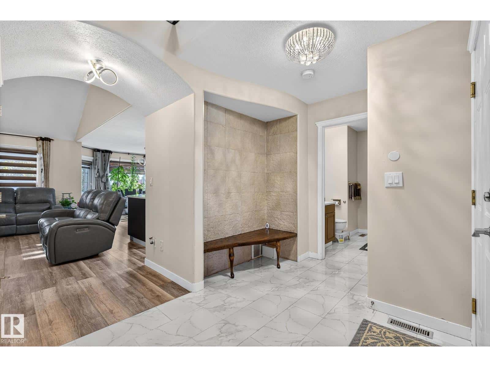 #3 1920 MILLWOODS RD E NW — Edmonton, Alberta - Photo 2 of 43