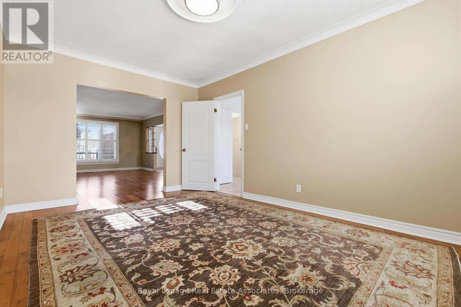 117 HARDING AVENUE — Toronto (Brookhaven-Amesbury), Ontario - Photo 4 of 37