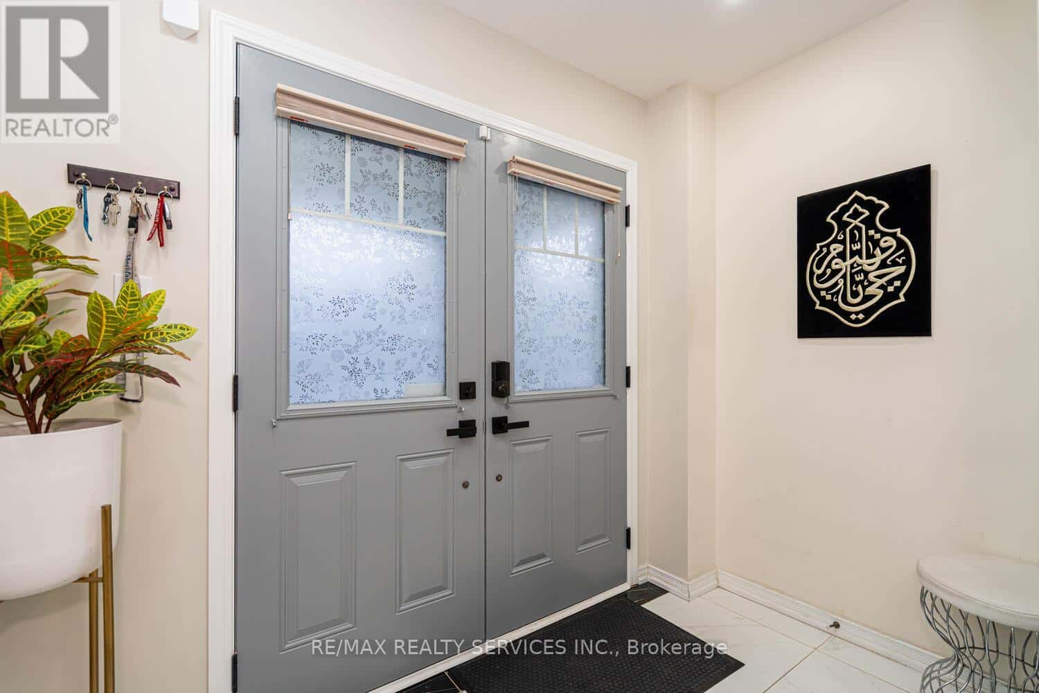 11 HOOVER ROAD — Brampton (Northwest Brampton), Ontario - Photo 4 of 50