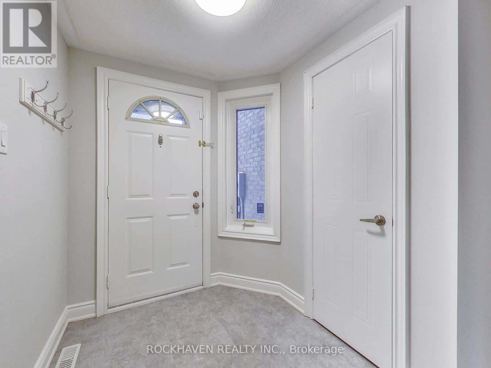 62 - 2350 GRAND RAVINE DRIVE — Oakville (RO River Oaks), Ontario - Photo 3 of 32