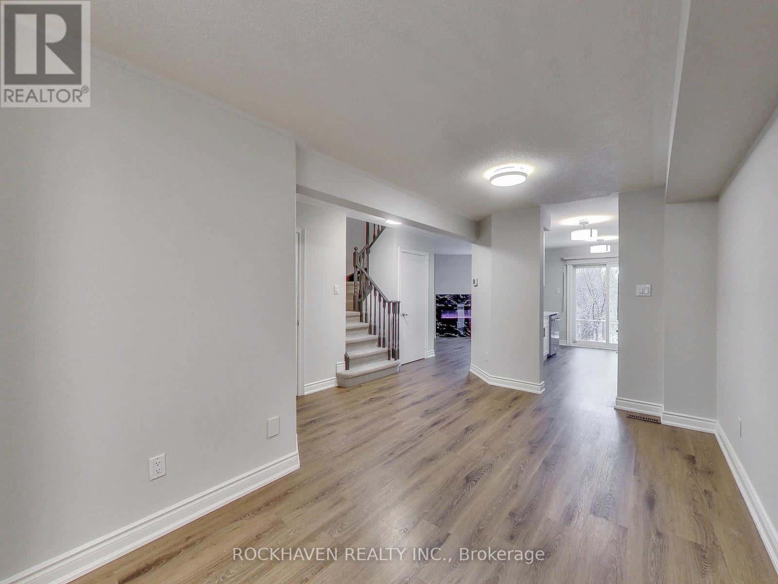 62 - 2350 GRAND RAVINE DRIVE — Oakville (RO River Oaks), Ontario - Photo 5 of 32