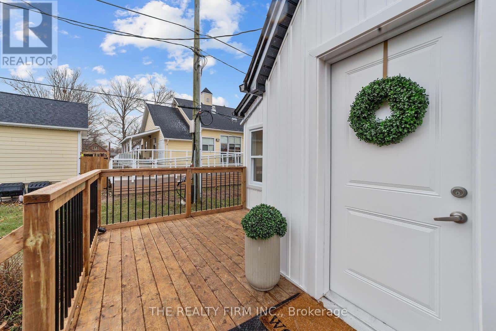 271 HERKIMER STREET — London South (South H), Ontario - Photo 4 of 31