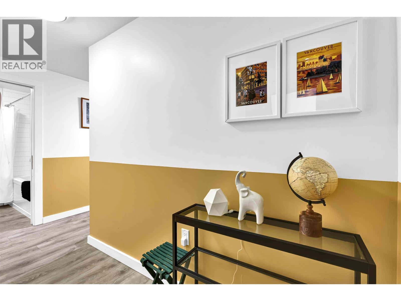 301 370 CARRALL STREET — Vancouver, British Columbia - Photo 3 of 30