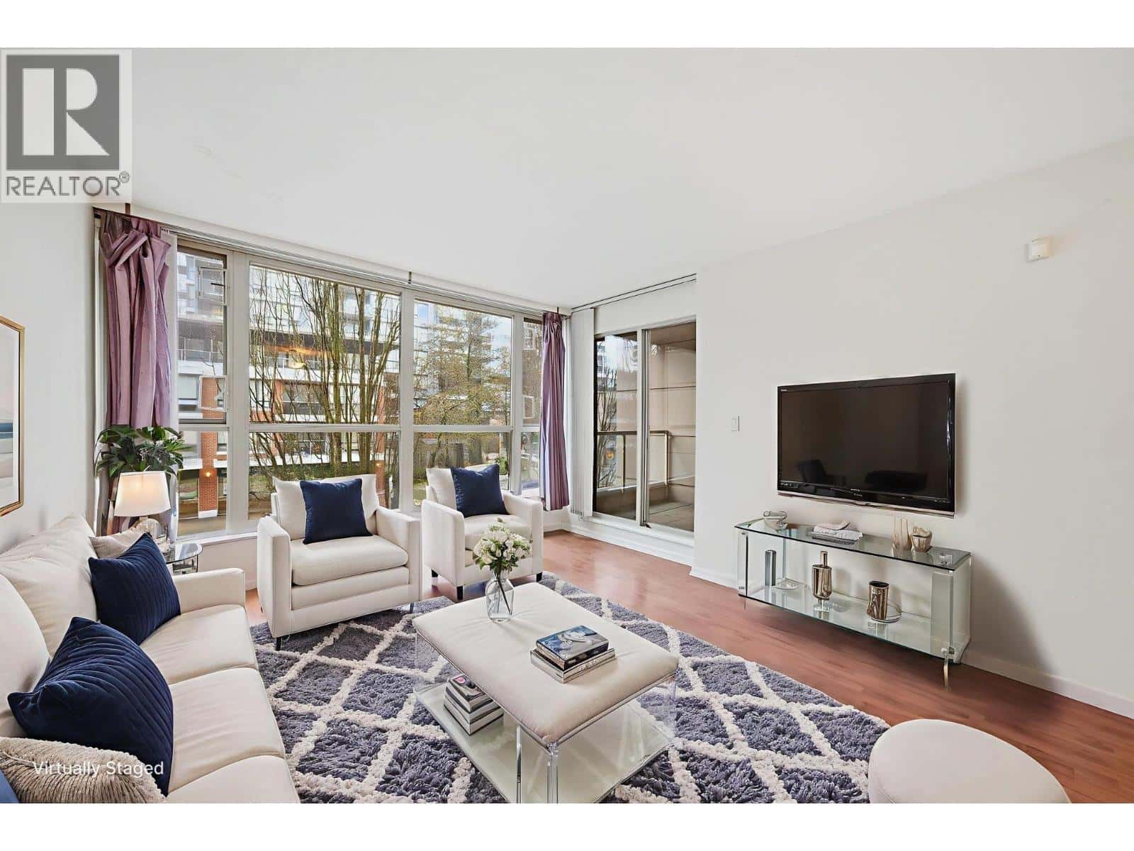 201 8171 SABA ROAD — Richmond, British Columbia - Photo 3 of 17