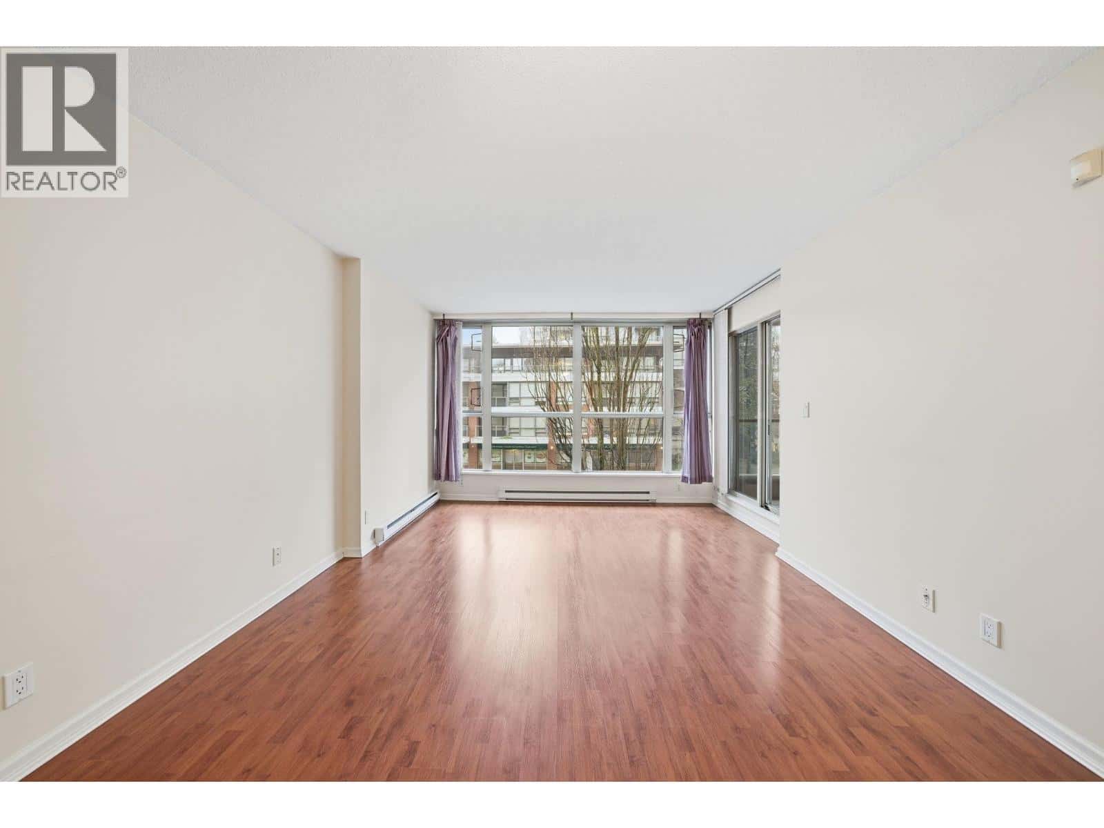 201 8171 SABA ROAD — Richmond, British Columbia - Photo 5 of 17