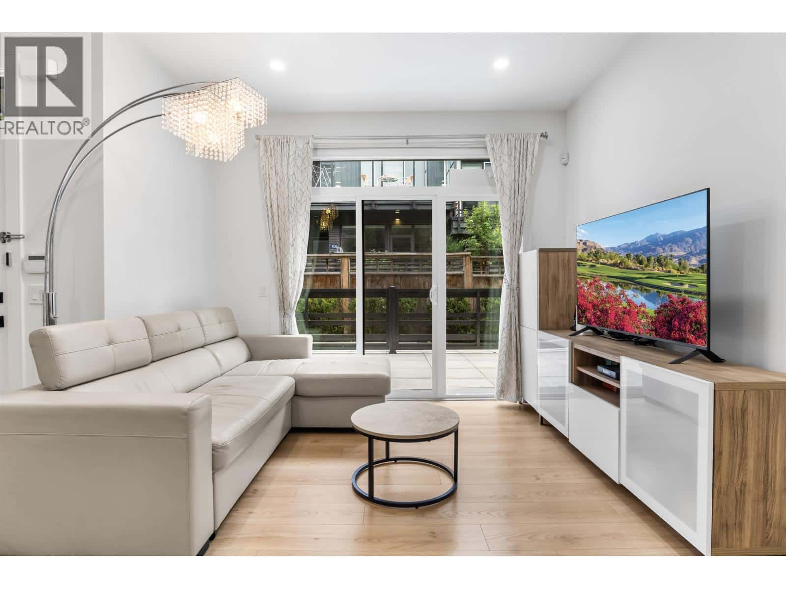 106 7131 17TH AVENUE — Burnaby, British Columbia - Photo 3 of 32