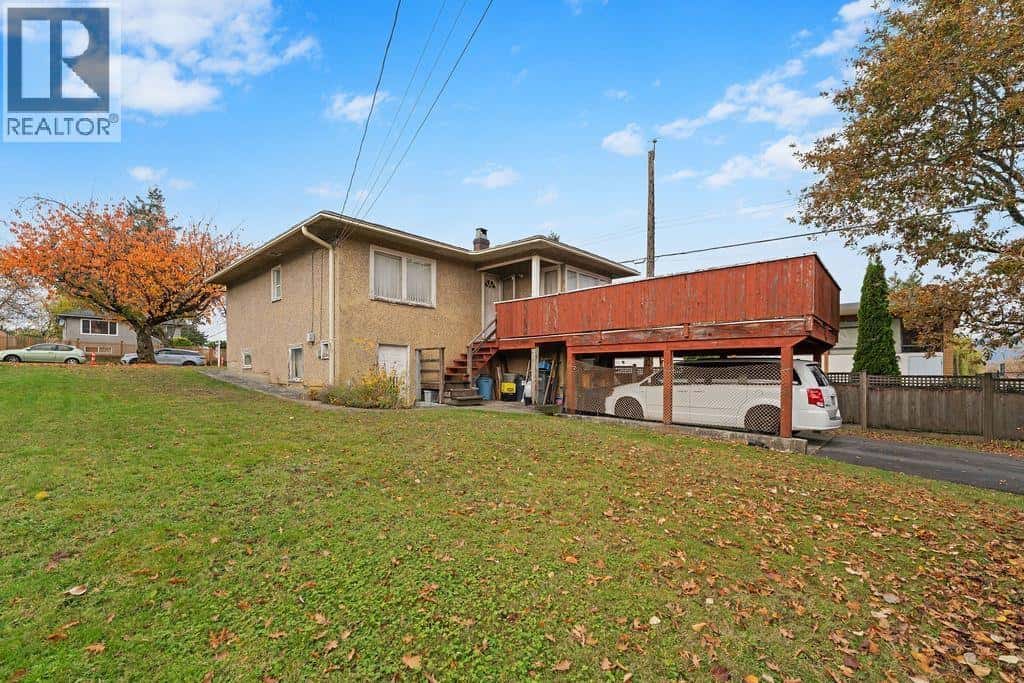 4868 COMMERCIAL STREET — Vancouver, British Columbia - Photo 5 of 12