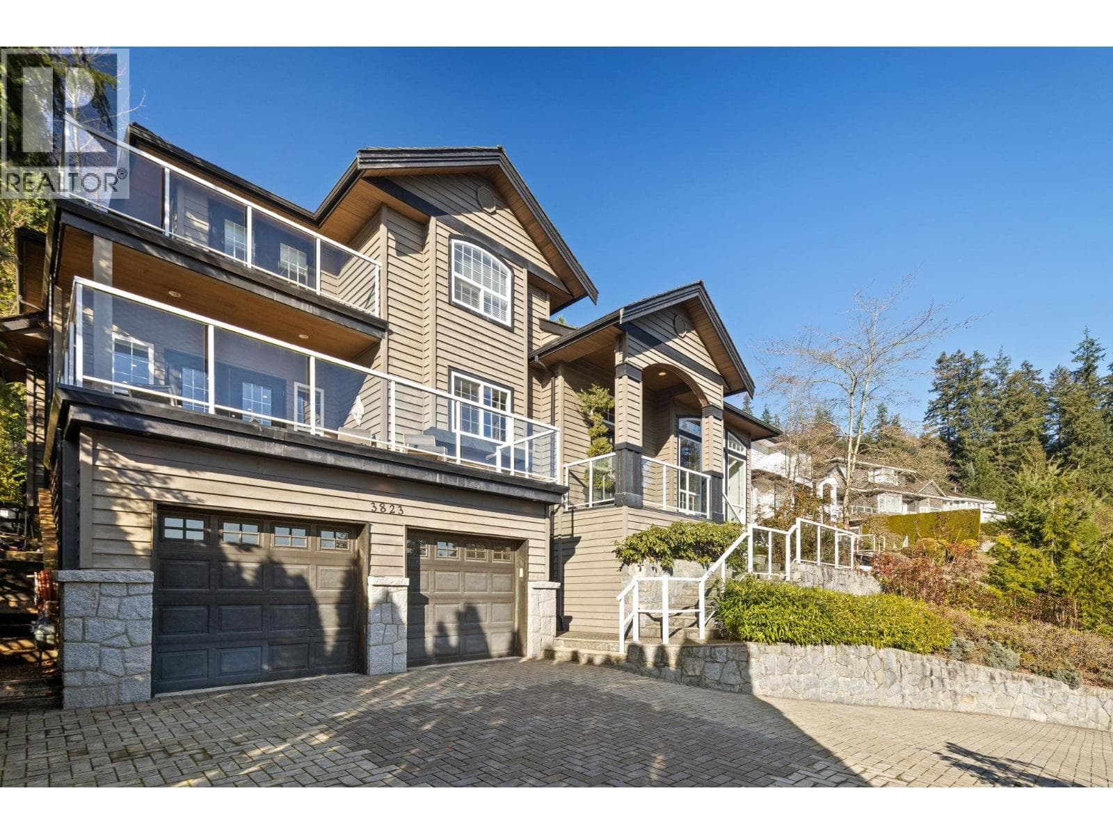 3823 MICHENER WAY — North Vancouver, British Columbia - Main photo