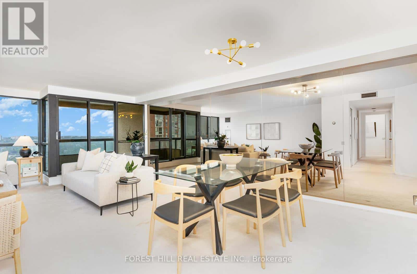 2004 - 3 CONCORDE PLACE — Toronto (Banbury-Don Mills), Ontario - Photo 3 of 37