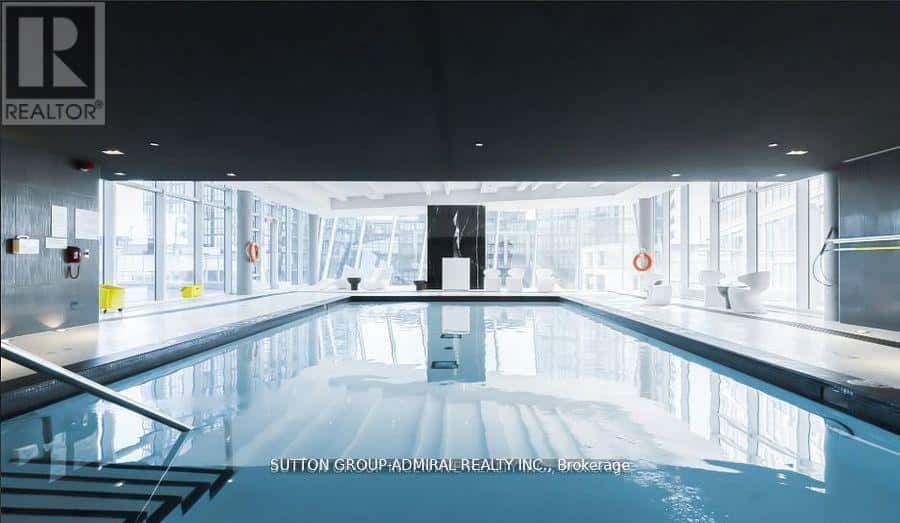 1101 - 2908 HIGHWAY 7 — Vaughan (Concord), Ontario - Photo 2 of 14