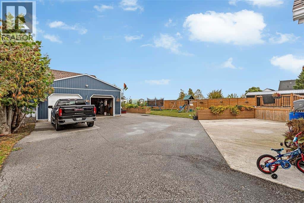 2640 COUNTY ROAD 12 — Essex, Ontario - Photo 5 of 50