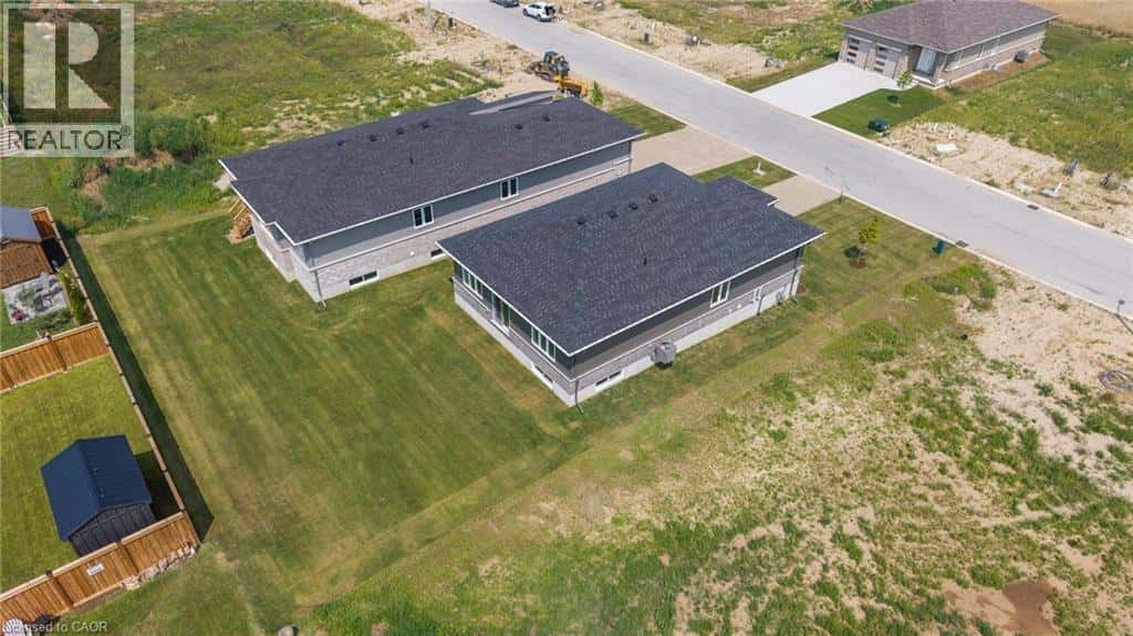 380 HAWTHORNE Street — Saugeen Shores, Ontario - Photo 3 of 34