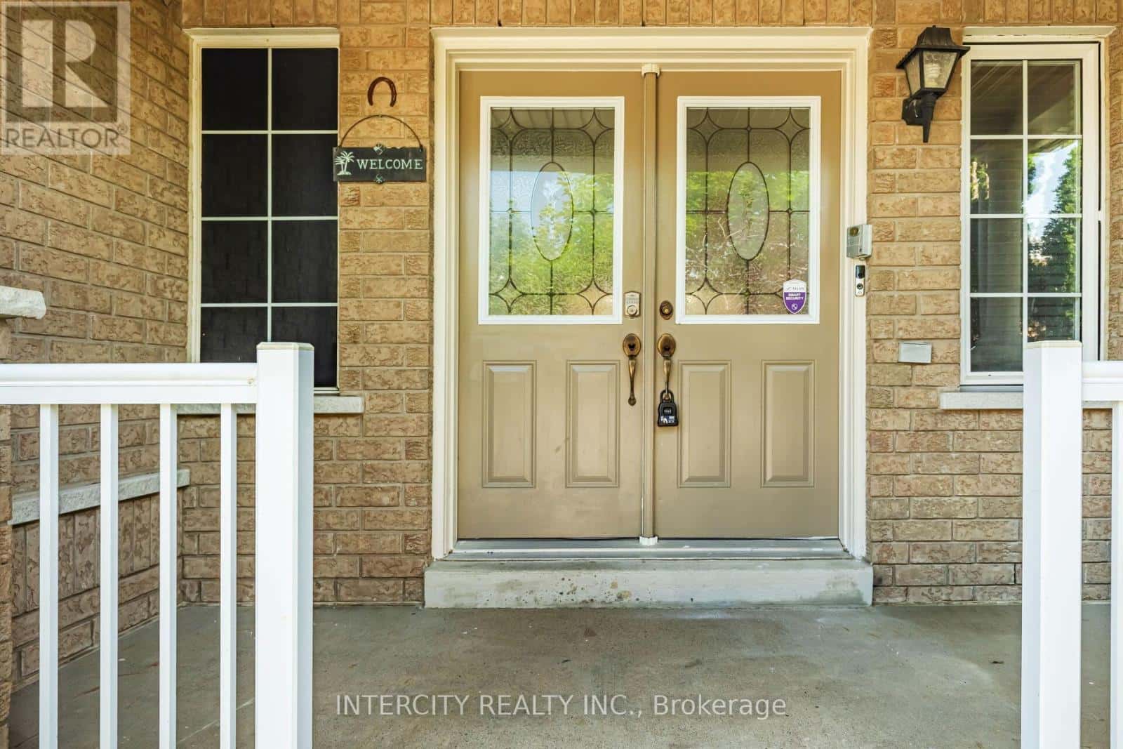 18 SNOWSHOE LANE — Brampton (Sandringham-Wellington), Ontario - Photo 5 of 50