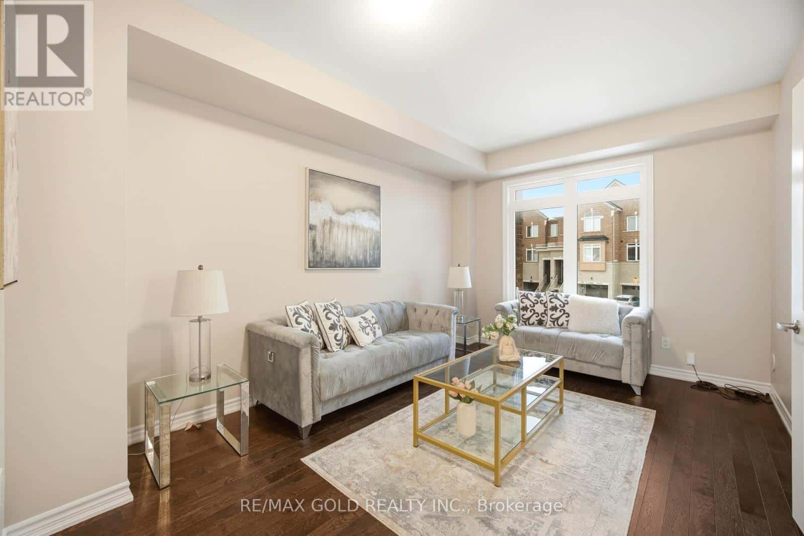 52 SAVINO DRIVE — Brampton (Heart Lake West), Ontario - Photo 2 of 23