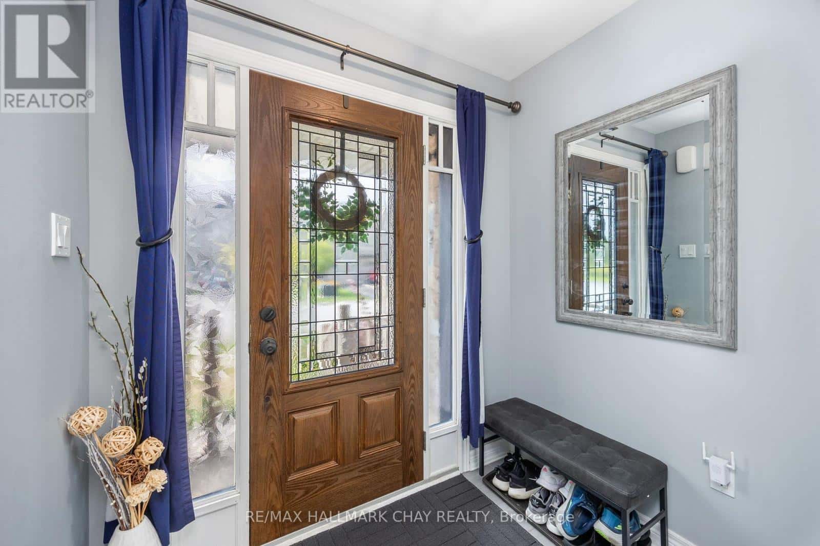 71 WINTERTON COURT — Orangeville, Ontario - Photo 5 of 34