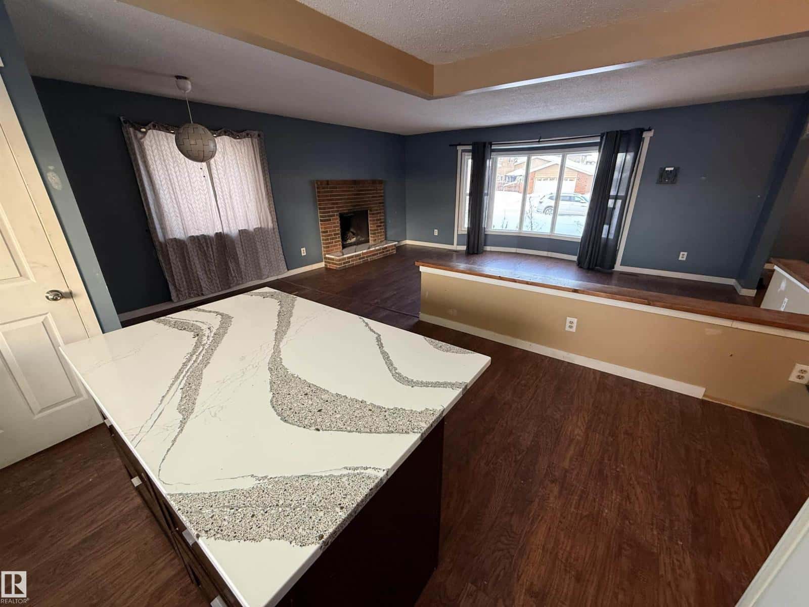 17939 80 AV NW — Edmonton, Alberta - Photo 5 of 19