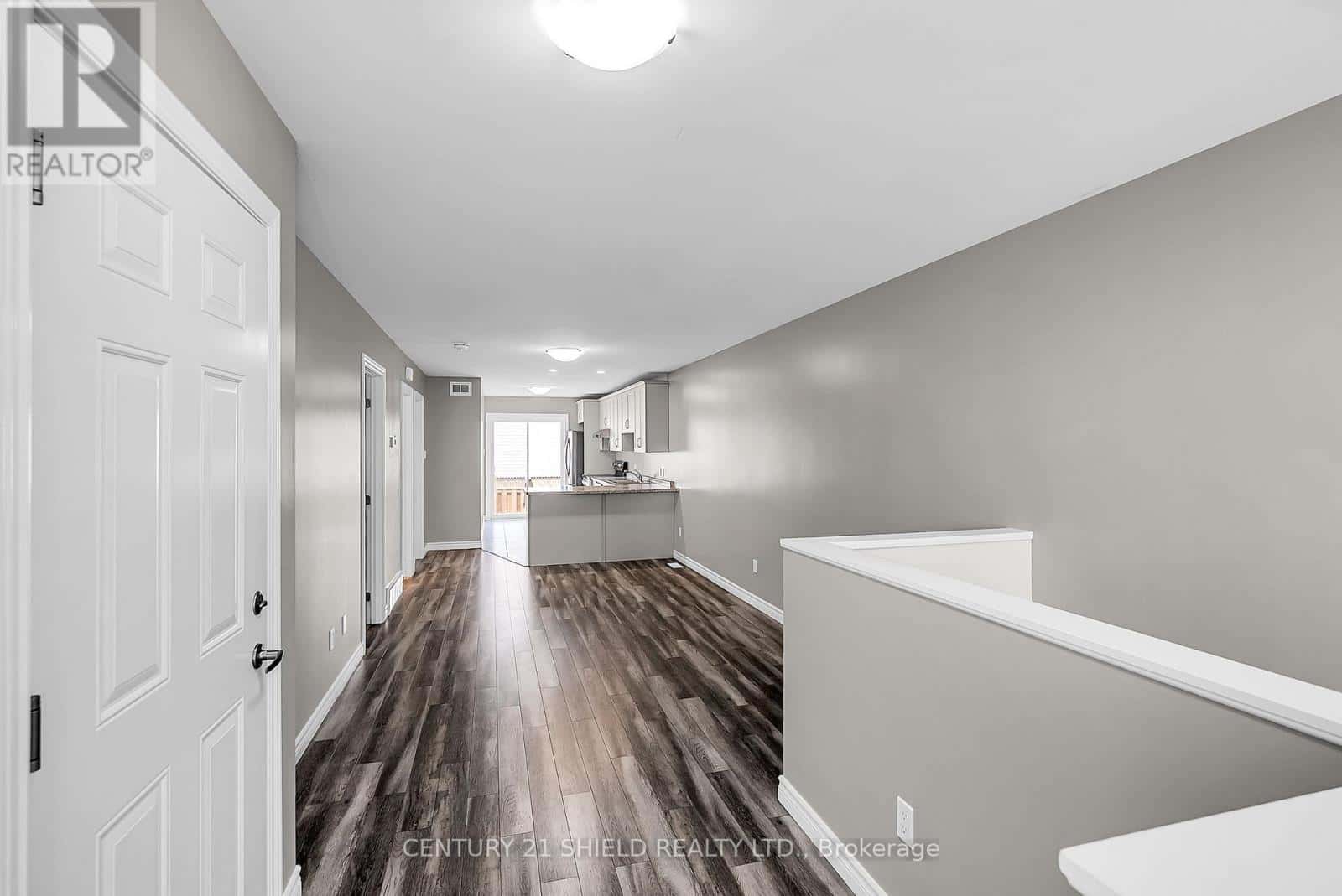 225 THIRD STREET W — Cornwall, Ontario - Photo 3 of 39